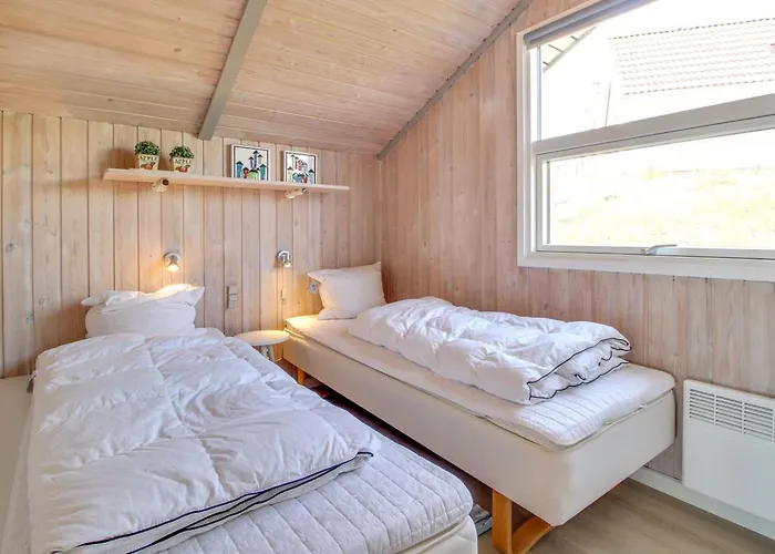 Aska - 400m From The Sea By Interhome