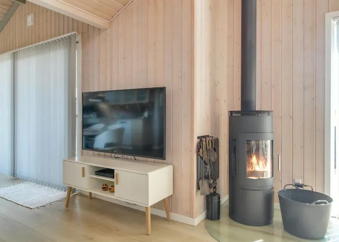 Aska - 400m From The Sea By Interhome *